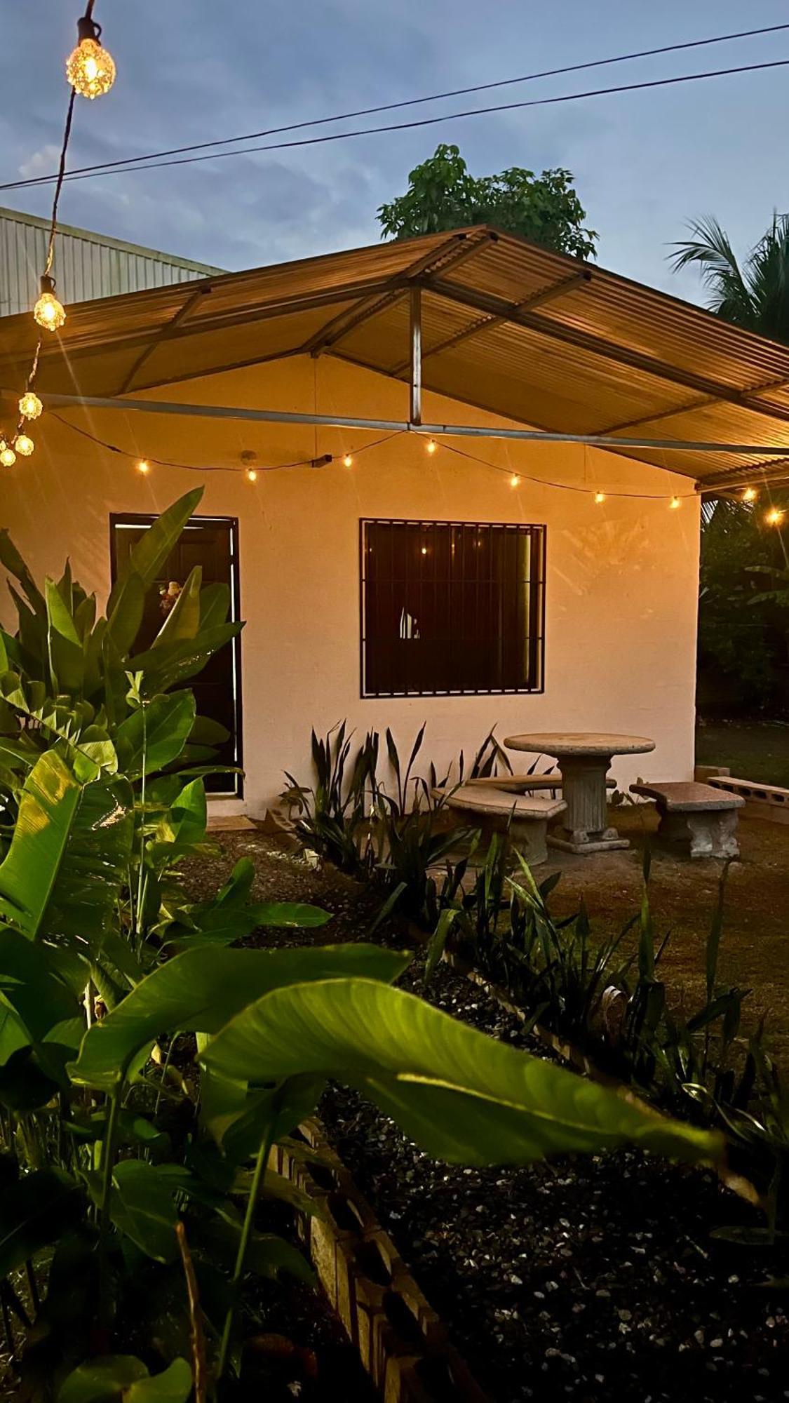 Апартаменты Corcovado House With Ac Пуэрто-Хименес Экстерьер фото